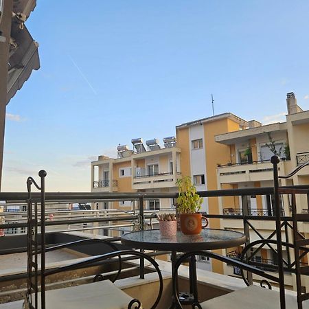 Appartamento La Vie Est Belle Kavala Esterno foto