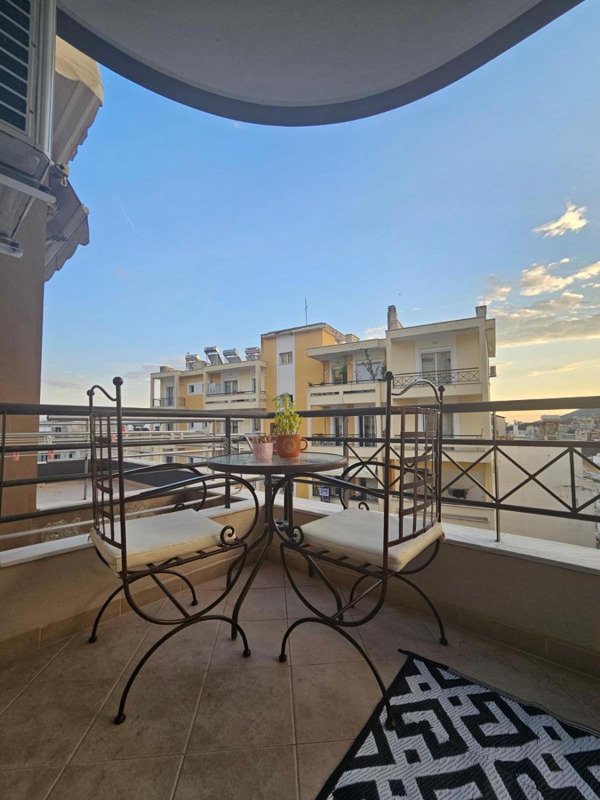 Appartamento La Vie Est Belle Kavala Esterno foto